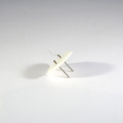 Źródła elektronów do mikroskopów elektronowych
